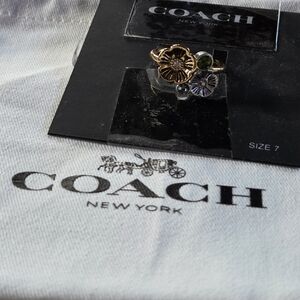 Coach Women's Gold and Silver Flower Ring Size 6.5
